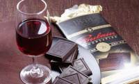 Красное вино и шоколад ускоряют работу мозга